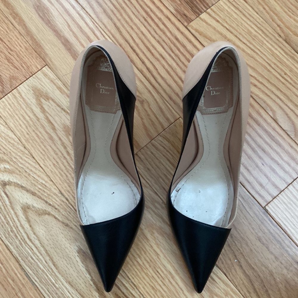Christian Dior Black and Tan Pumps - Picture 5 of 6